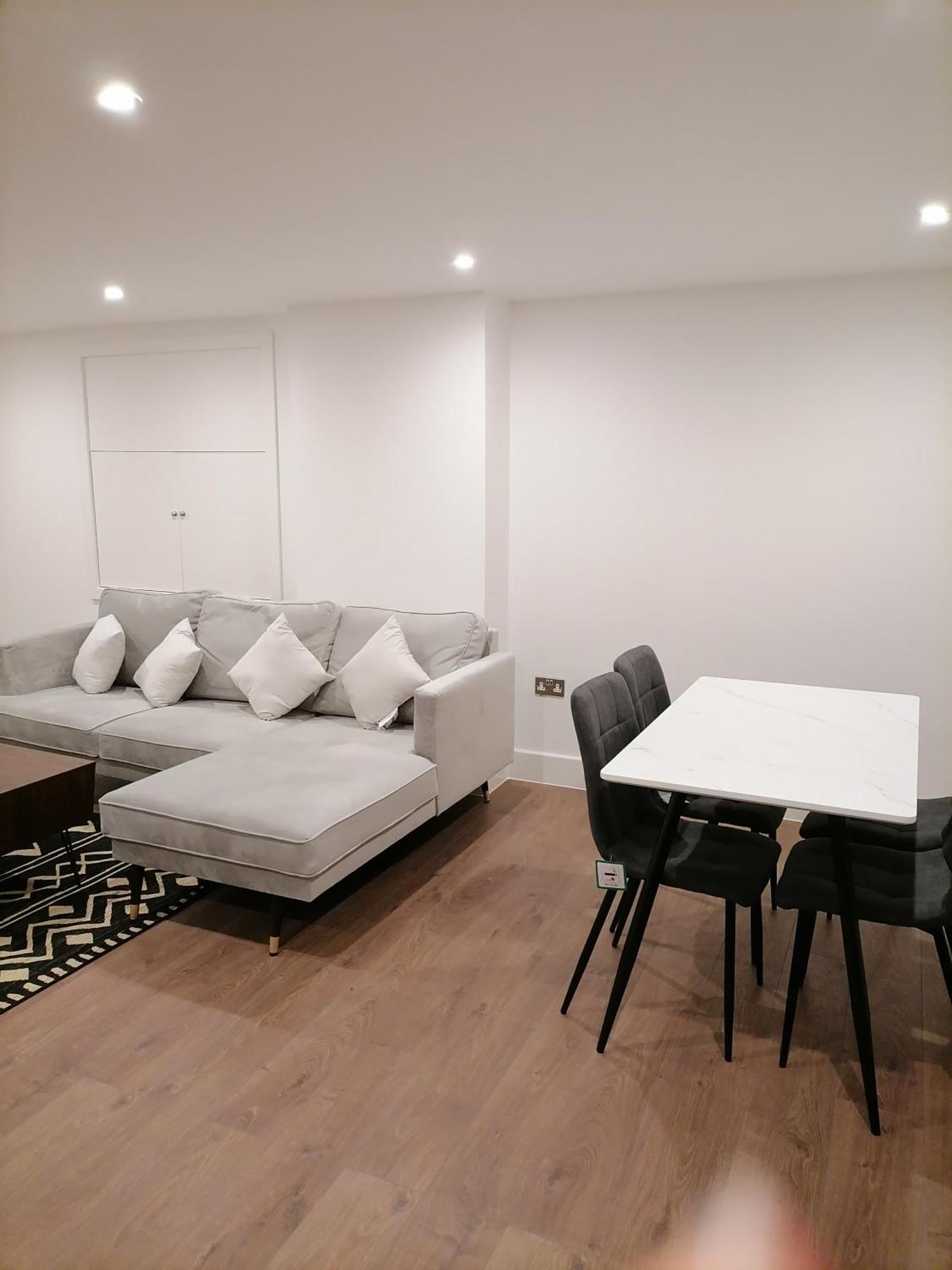 Stunning Rooms By Nine Elms Station London Room photo
