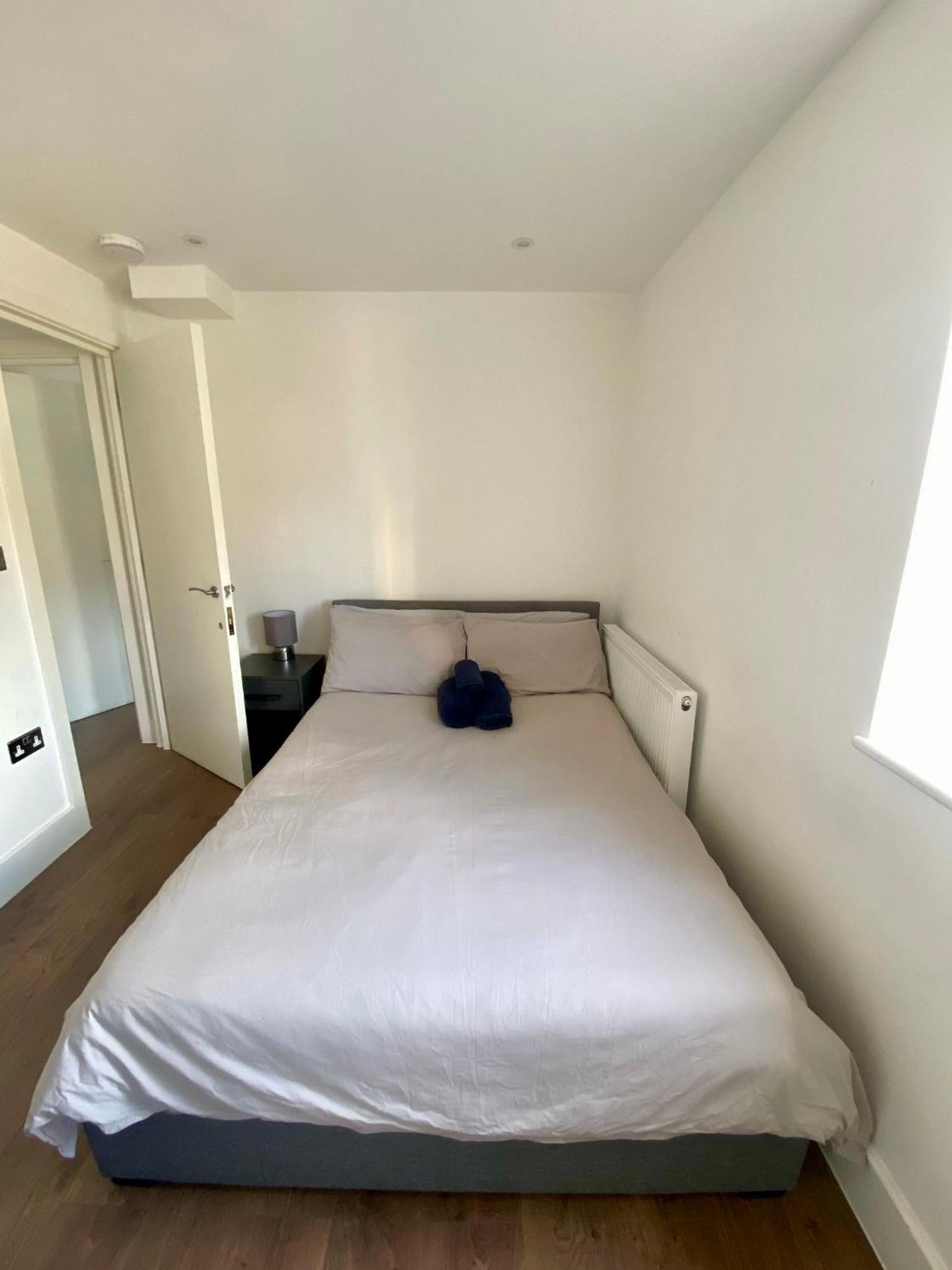 Stunning Rooms By Nine Elms Station London Exterior photo